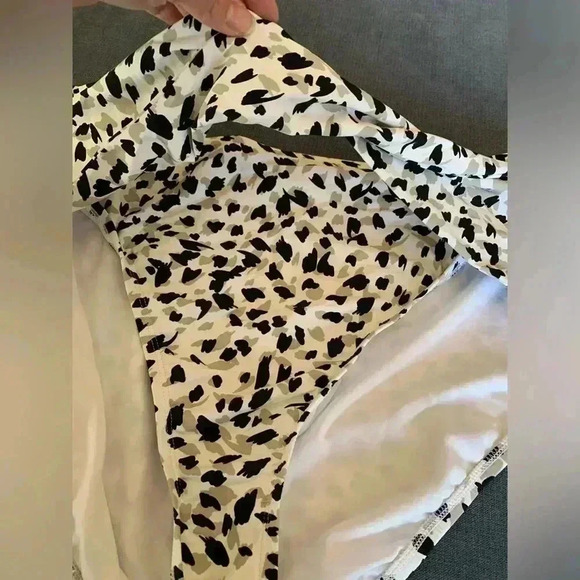 Woman’s Freshwater Twist Front High Waist Plus Size Bikini Bottom Size XXL - Picture 2 of 9